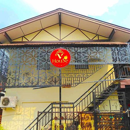 V House Otel Phra Nakhon Si Ayutthaya Dış mekan fotoğraf