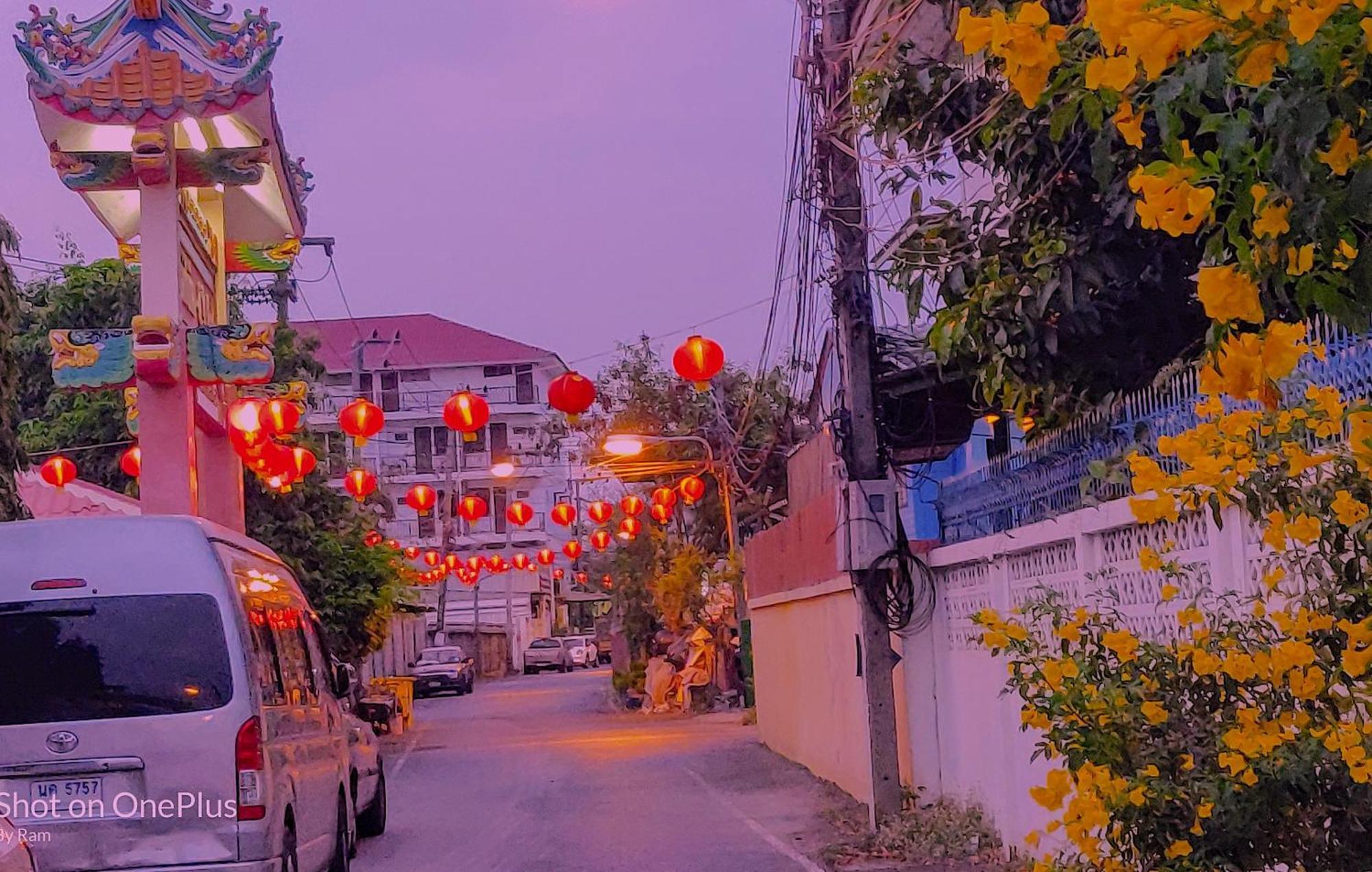 V House Otel Phra Nakhon Si Ayutthaya Dış mekan fotoğraf