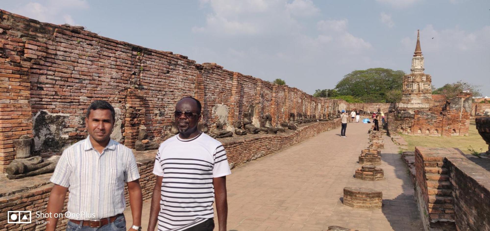 V House Otel Phra Nakhon Si Ayutthaya Dış mekan fotoğraf