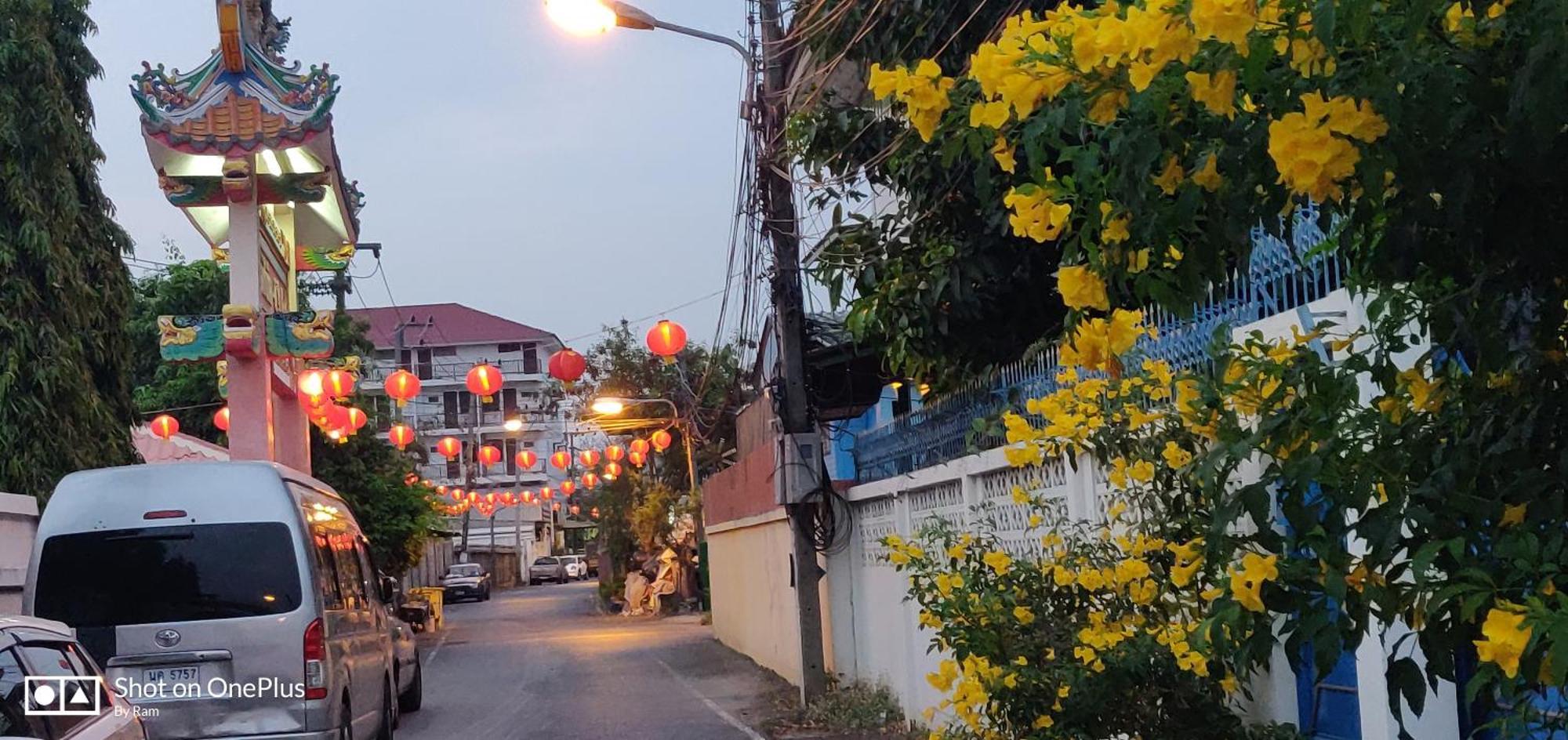 V House Otel Phra Nakhon Si Ayutthaya Dış mekan fotoğraf