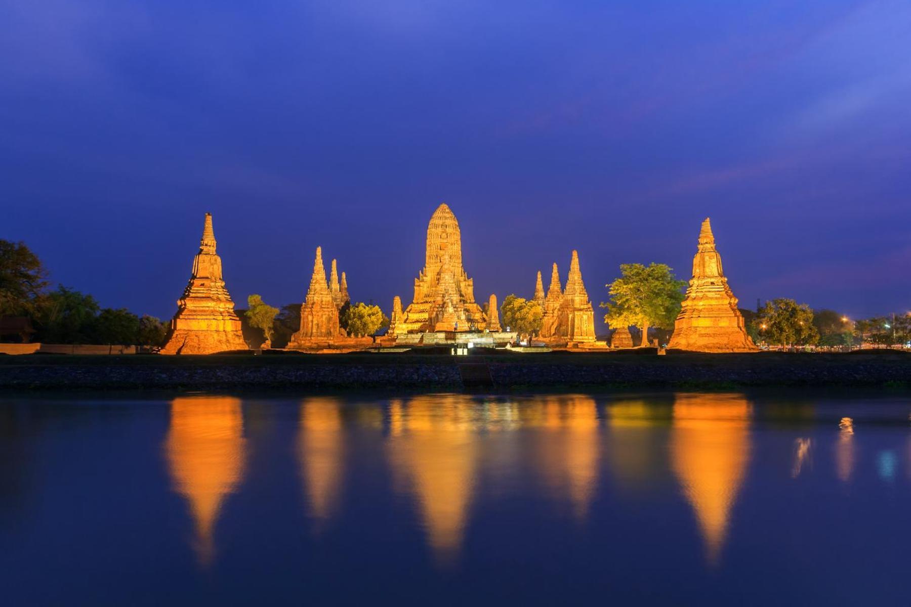 V House Otel Phra Nakhon Si Ayutthaya Dış mekan fotoğraf