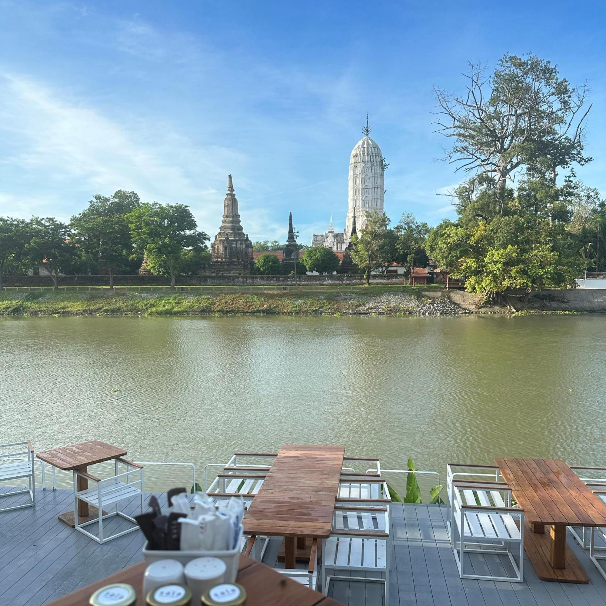 V House Otel Phra Nakhon Si Ayutthaya Dış mekan fotoğraf
