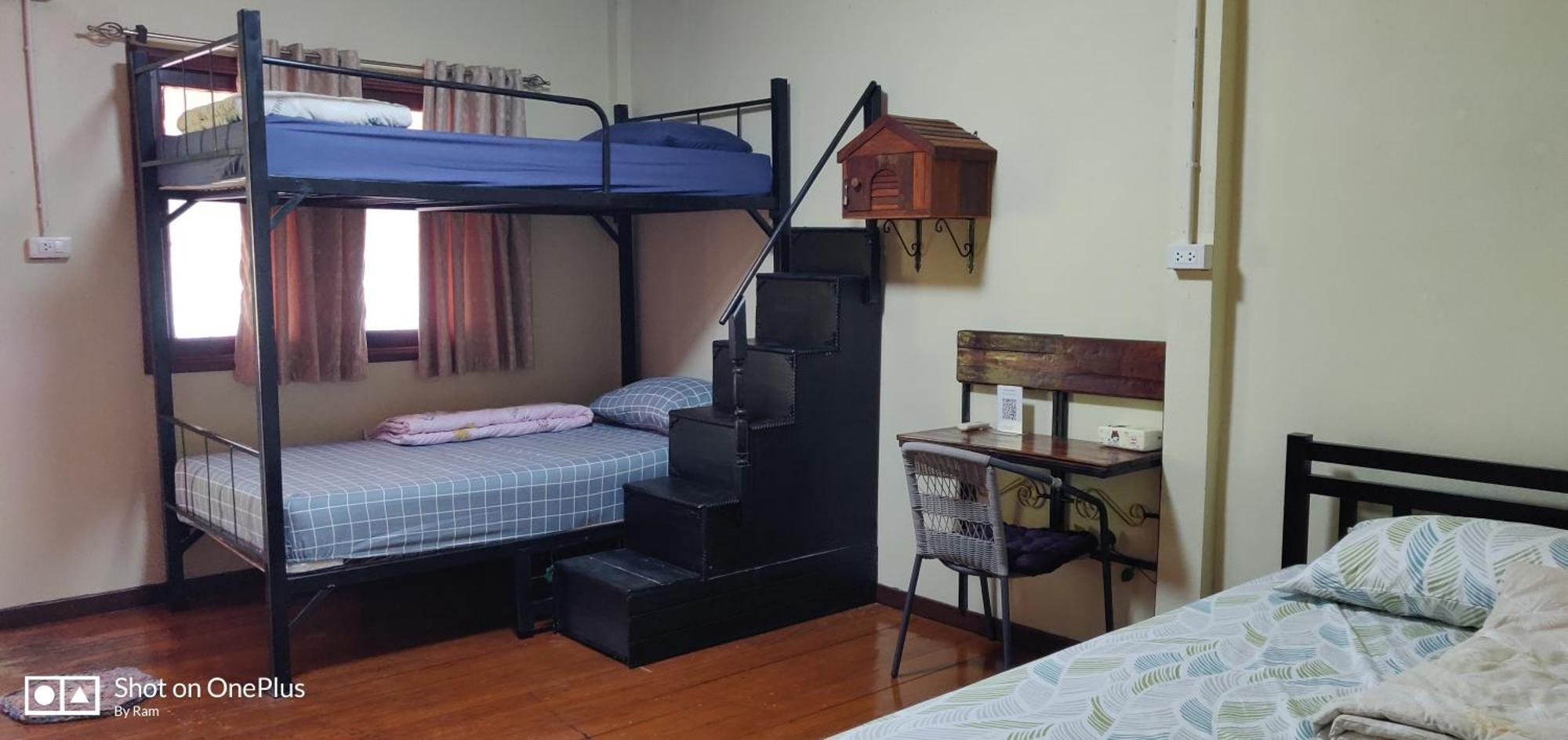 V House Otel Phra Nakhon Si Ayutthaya Dış mekan fotoğraf