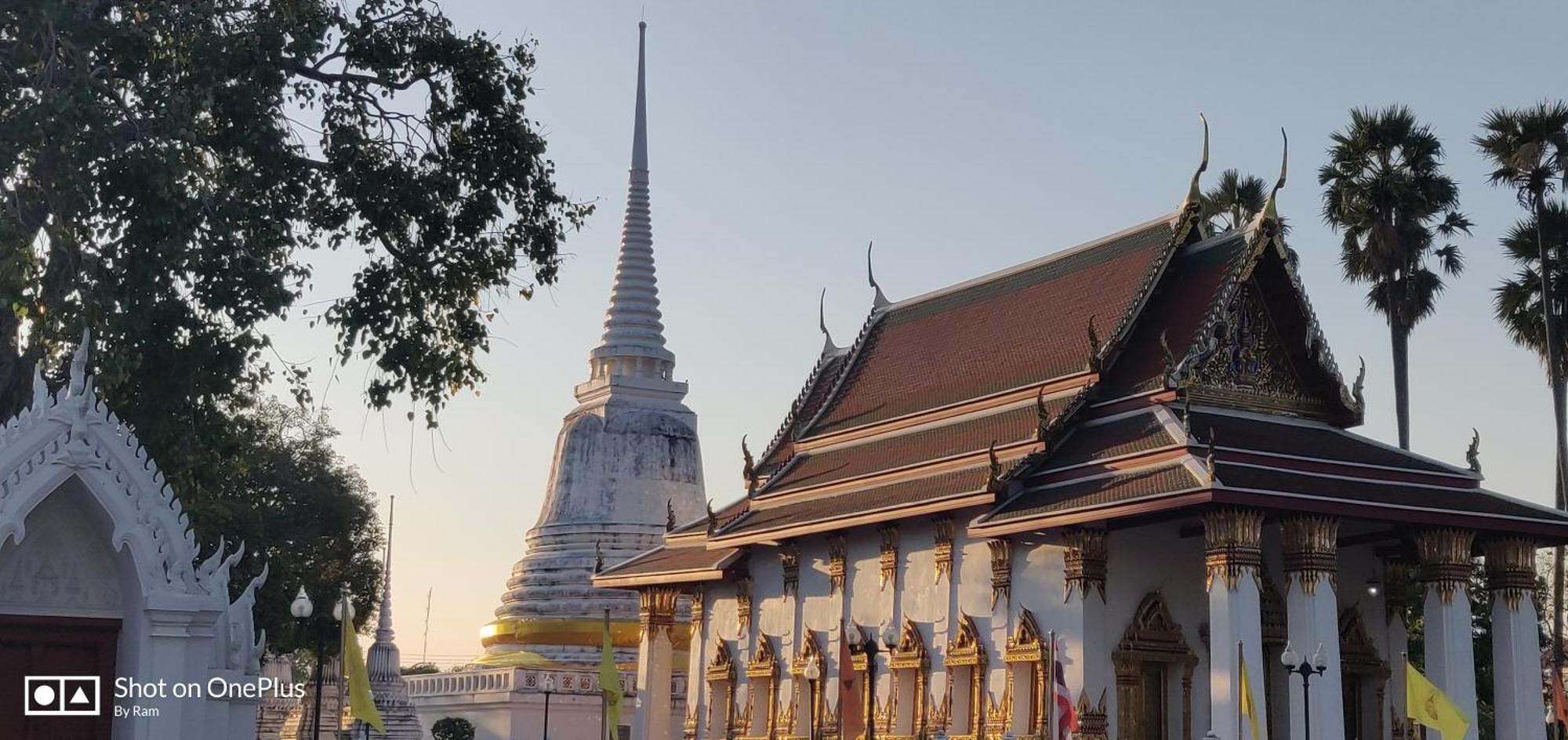 V House Otel Phra Nakhon Si Ayutthaya Dış mekan fotoğraf