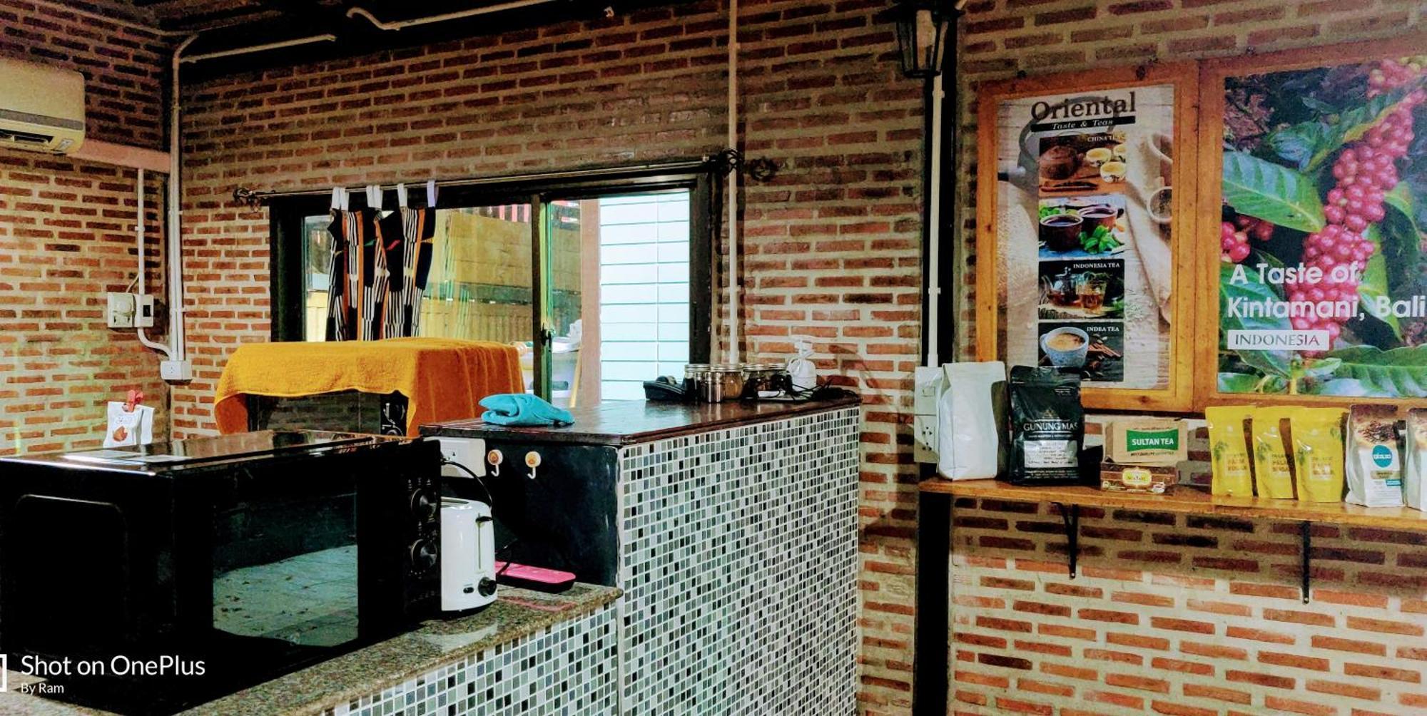V House Otel Phra Nakhon Si Ayutthaya Dış mekan fotoğraf
