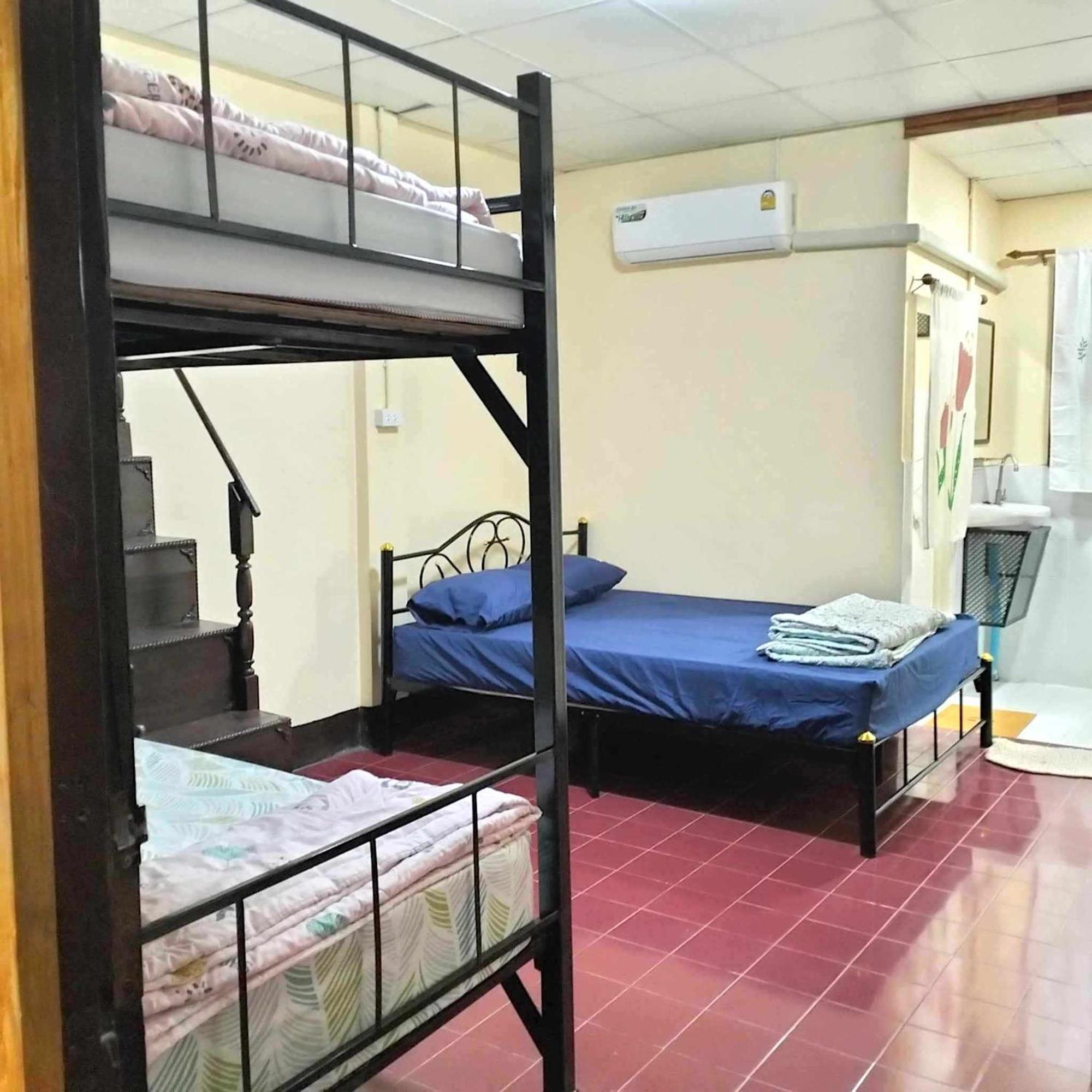 V House Otel Phra Nakhon Si Ayutthaya Dış mekan fotoğraf